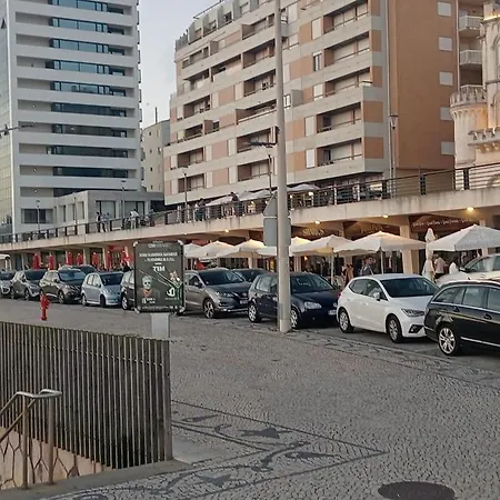 Front Beach Terrace Figueira Flat *